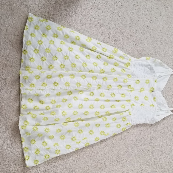 Old Navy eyelet dress - XSP - Picture 3 of 8